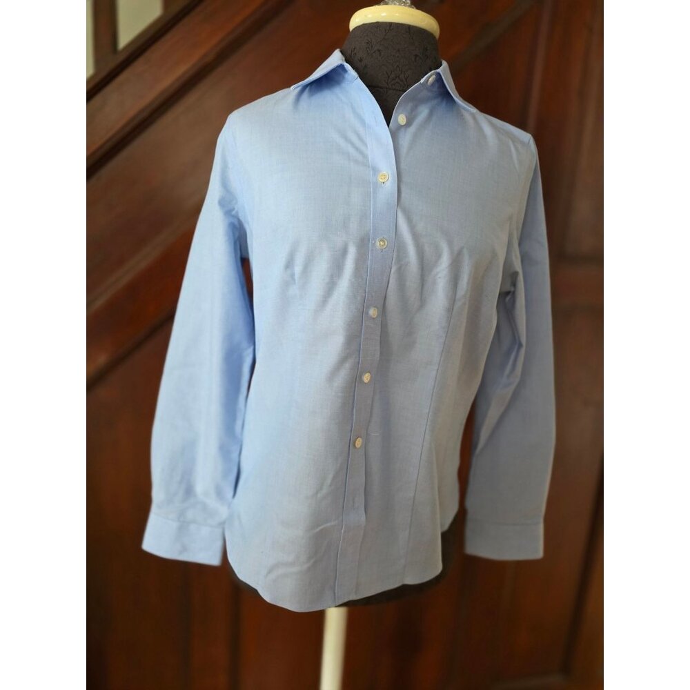 Talbots Womens Wrinkle-Resistant Light Blue Button-Up Shirt 6P Petite
